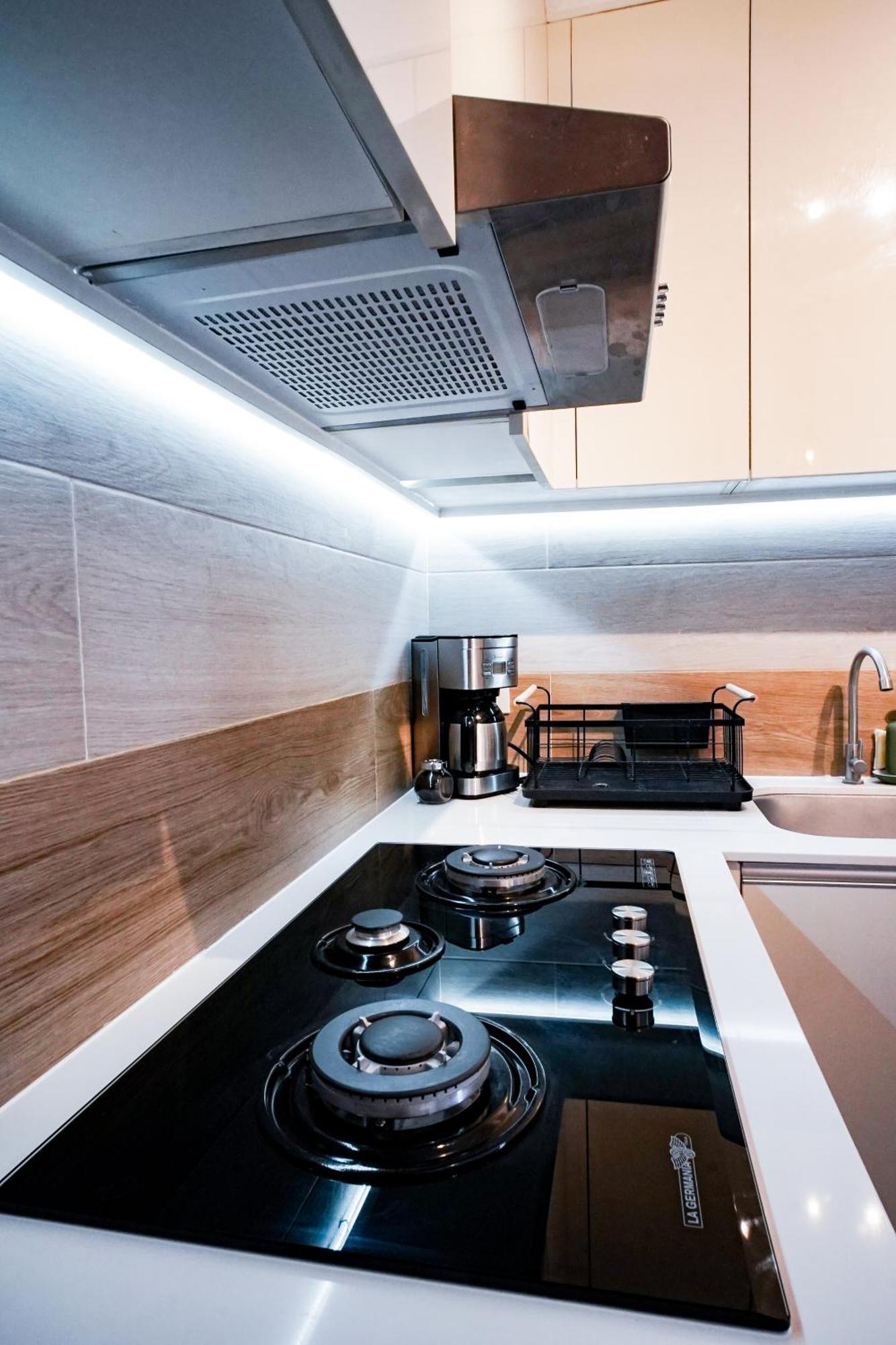 Modern Designed Studio Condo Near Ayala Centrio Cagayan de Oro Buitenkant foto